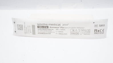 Smiths Medical 3352 Jelco Acuvance Plus Safety IV Cath. Radiopaque (x)